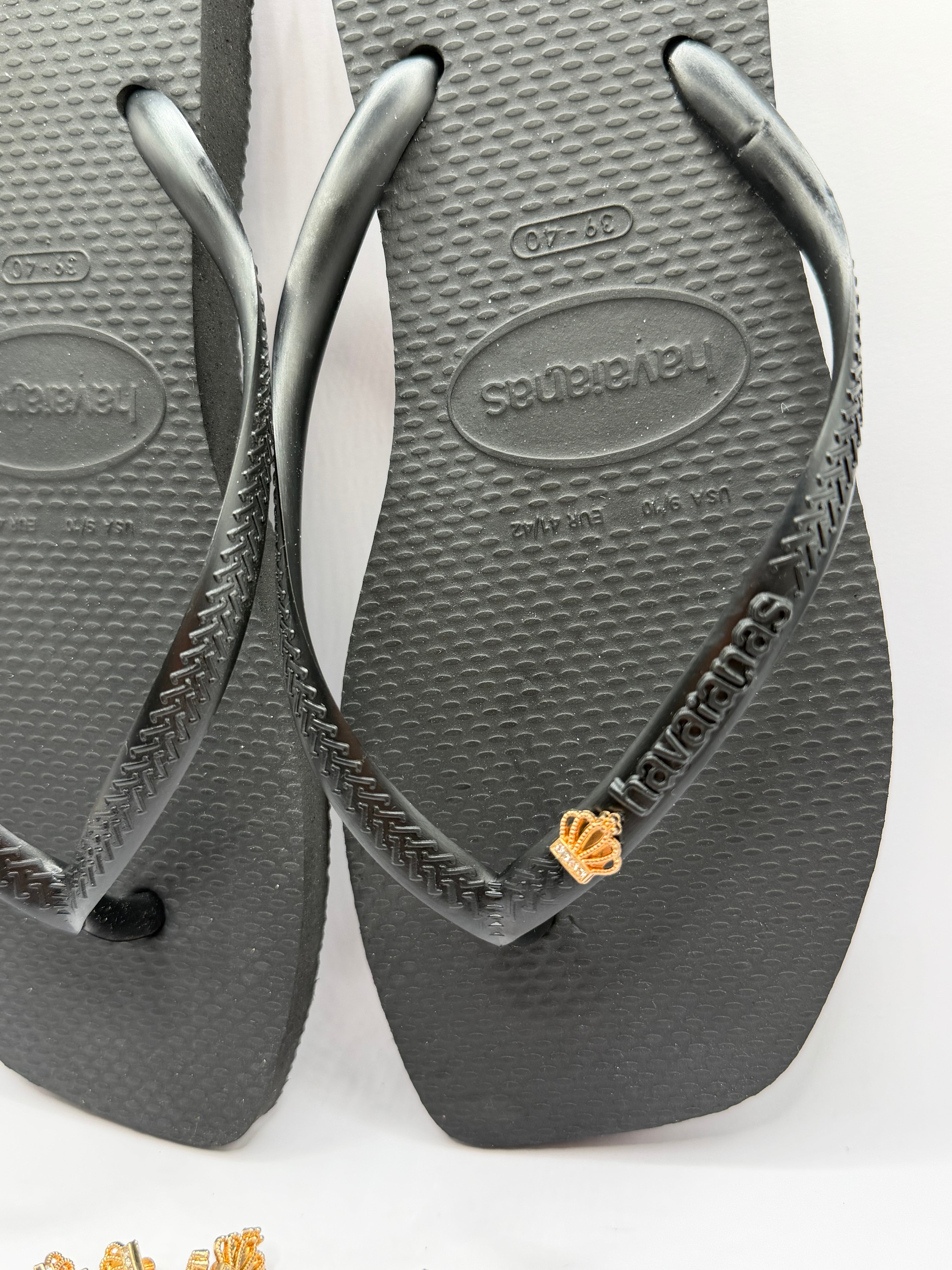 Diamondo Flip Flop Square With Gold Details