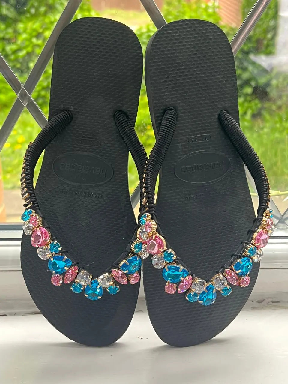 Diamond Flip Flop Black Custon Slim with Crystal Details  stones Pink
