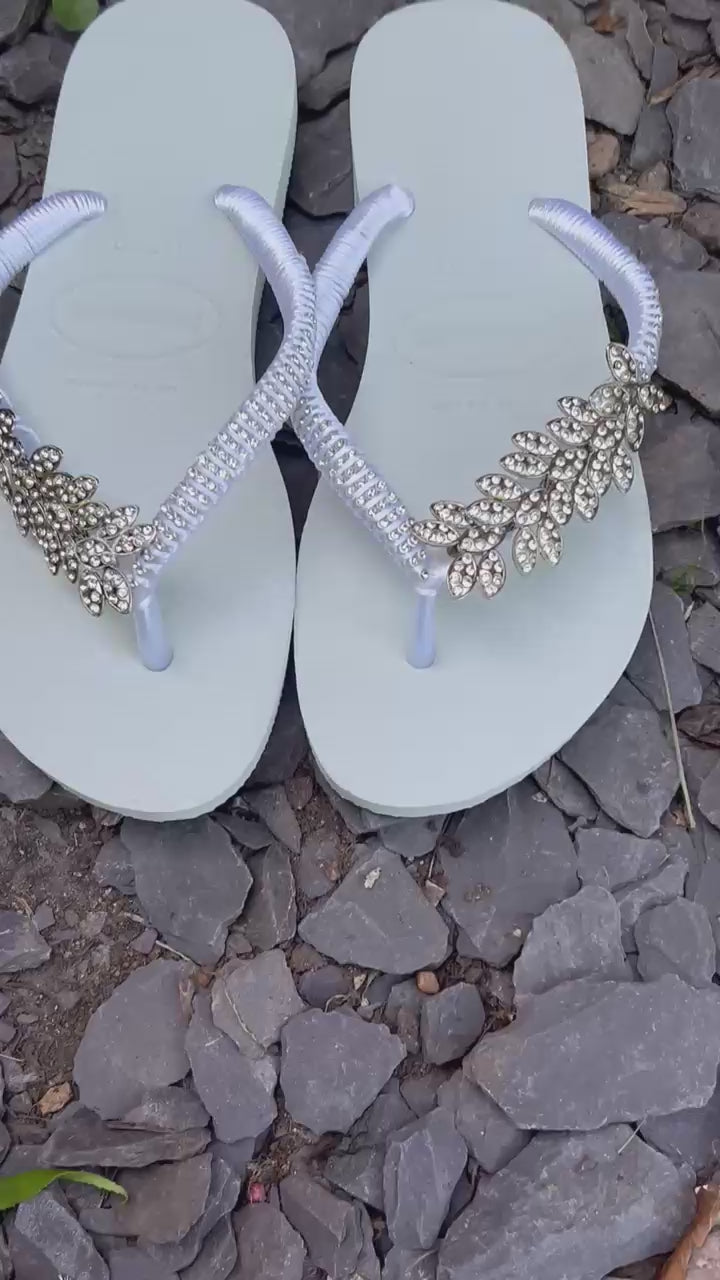 DIAMOND White charm flip flop